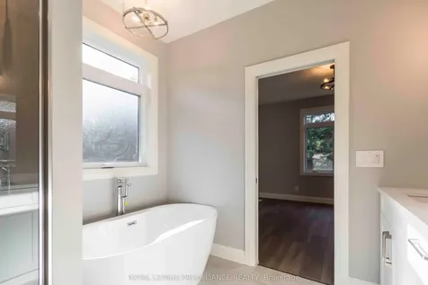 16 Mackenzie John Crescent Brighton ON K0K 1H0