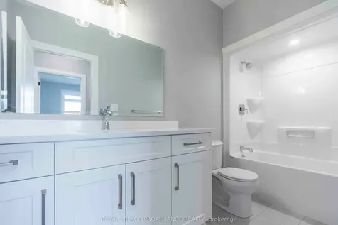 16 Mackenzie John Crescent Brighton ON K0K 1H0