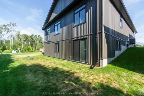 16 Mackenzie John Crescent Brighton ON K0K 1H0