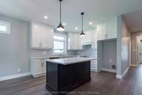 16 Mackenzie John Crescent Brighton ON K0K 1H0