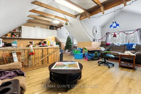 244 Ashley Street Belleville ON K0K 2B0