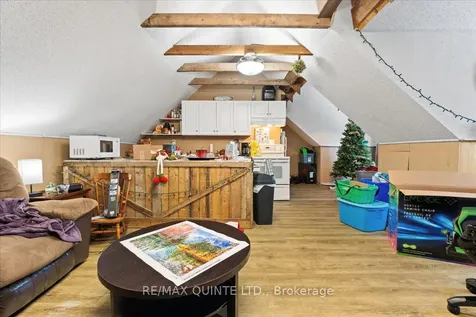 244 Ashley Street Belleville ON K0K 2B0