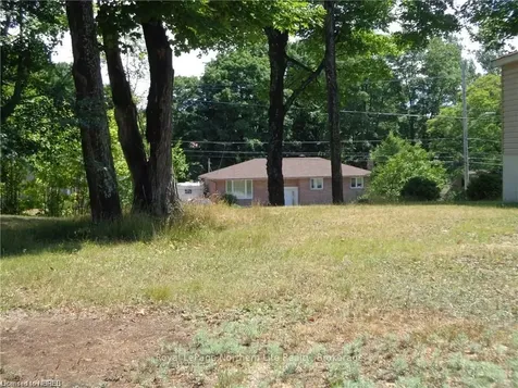 738 Airport Road North Bay ON P1C 1A2