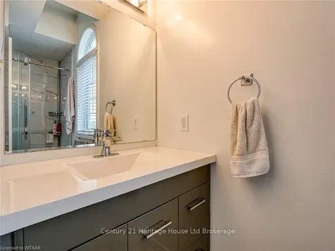 576 Champlain Avenue Woodstock ON N4V 0A6