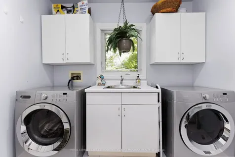 49 Mintens Lane E Georgian Bay ON L0K 1E0