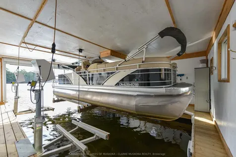 49 Mintens Lane E Georgian Bay ON L0K 1E0