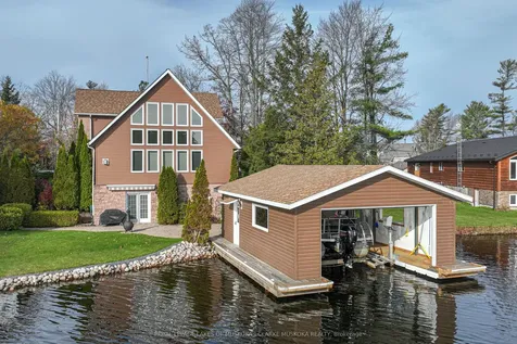 49 Mintens Lane E Georgian Bay ON L0K 1E0