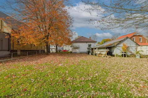 225 John Street N Aylmer ON N5H 2B2