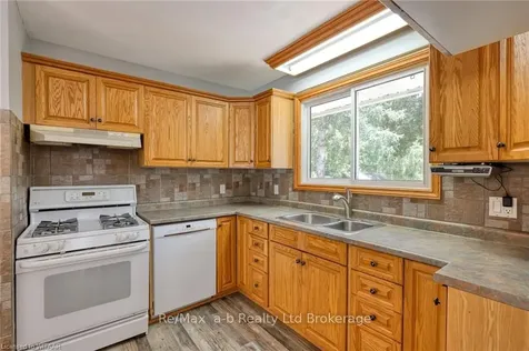 279 Robinson Street Woodstock ON N4S 3B8