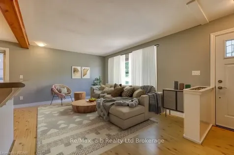279 Robinson Street Woodstock ON N4S 3B8