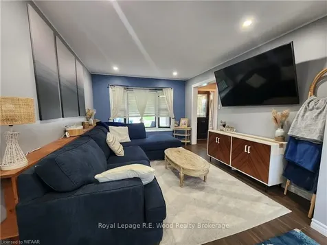 19 Sandhurst Court Brantford ON N3R 7G4