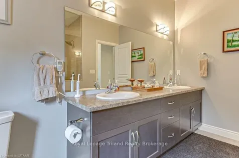 233 Wedgewood Drive Woodstock ON N4T 0J1