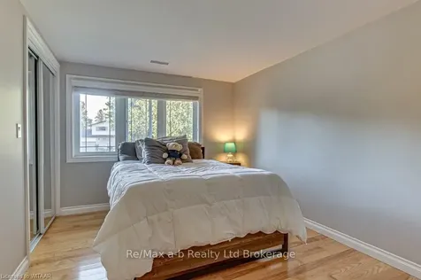 17 Gardiner Place Woodstock ON N4S 8J1