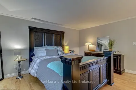 17 Gardiner Place Woodstock ON N4S 8J1