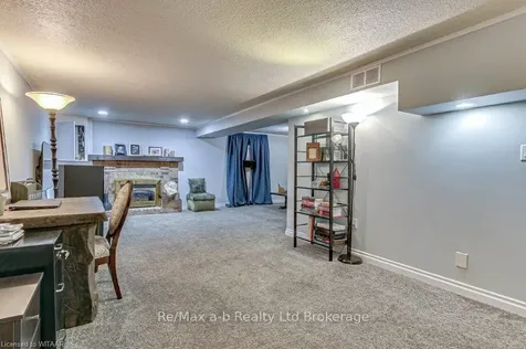 17 Gardiner Place Woodstock ON N4S 8J1