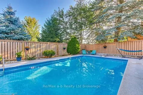 17 Gardiner Place Woodstock ON N4S 8J1
