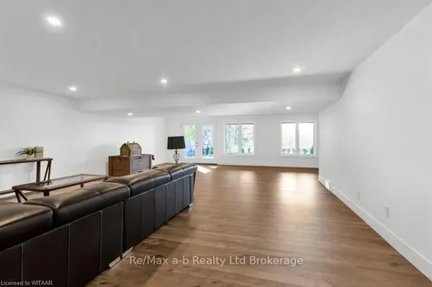 15 Cornwell Crescent Norwich ON N0J 1P0