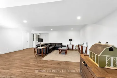15 Cornwell Crescent Norwich ON N0J 1P0