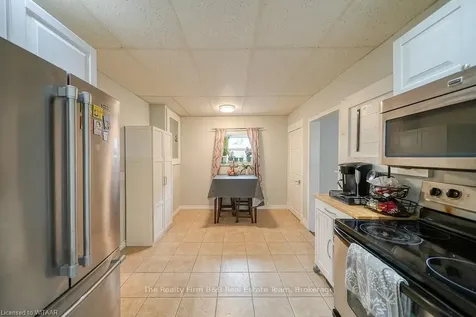 35 Pearl Street Tillsonburg ON N4G 1L2