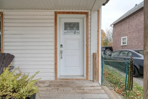 35 Pearl Street Tillsonburg ON N4G 1L2