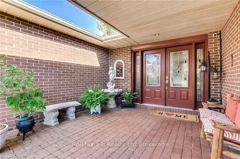 683 Gladstone Drive Woodstock ON N4S 5S7