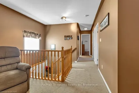 7 Primrose Drive Tillsonburg ON N4G 5S8