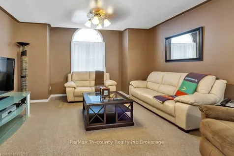 7 Primrose Drive Tillsonburg ON N4G 5S8