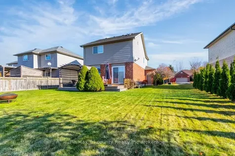 7 Primrose Drive Tillsonburg ON N4G 5S8