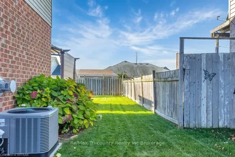 7 Primrose Drive Tillsonburg ON N4G 5S8
