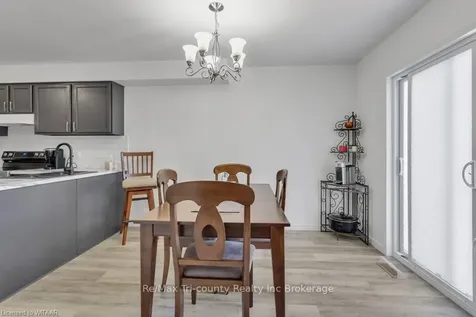 7 Primrose Drive Tillsonburg ON N4G 5S8
