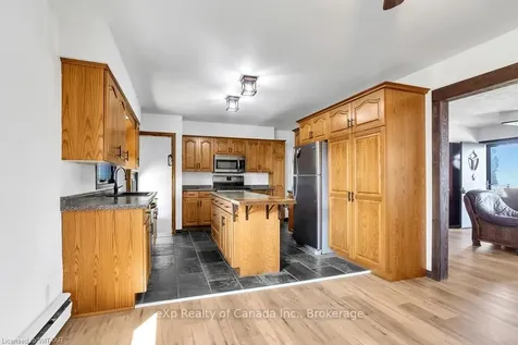 905 Blueline Road Norfolk ON N3Y 4K4