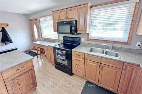 661 Glencairn Avenue Woodstock ON N4S 5V5