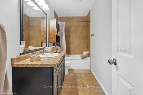 24 Woodhatch Crescent Ingersoll ON N5C 0A2