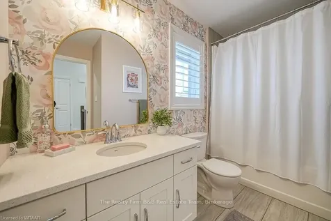 236 Tamarack Boulevard N/a Woodstock ON N4S 0E1