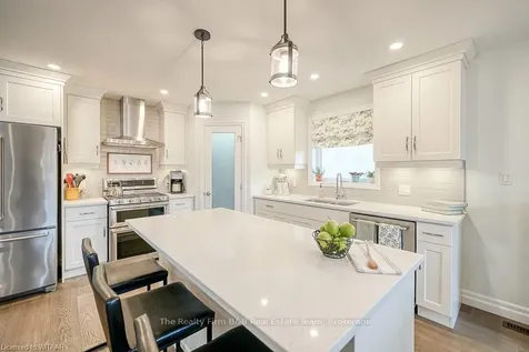 236 Tamarack Boulevard N/a Woodstock ON N4S 0E1