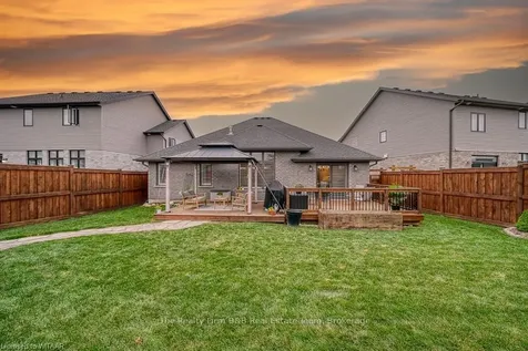 236 Tamarack Boulevard N/a Woodstock ON N4S 0E1