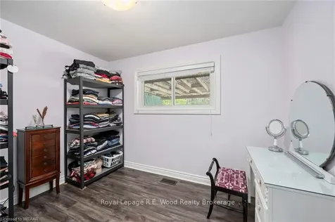 67 Dennis Avenue London ON N6P 1B5