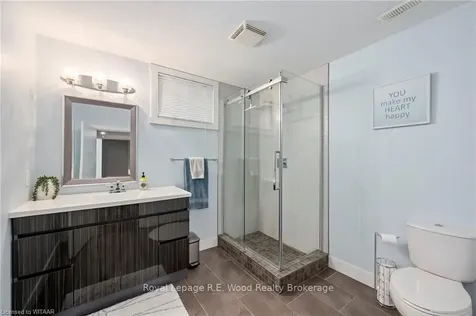 67 Dennis Avenue London ON N6P 1B5