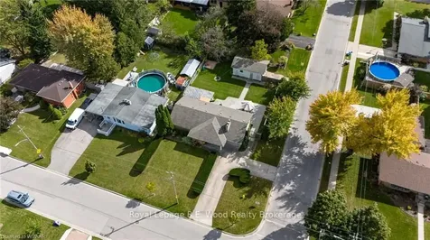 67 Dennis Avenue London ON N6P 1B5