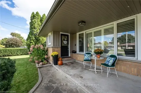 67 Dennis Avenue London ON N6P 1B5