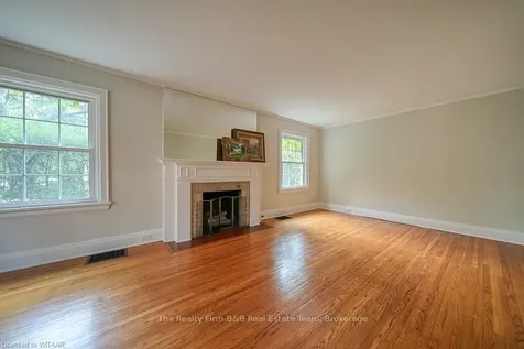 279 Light Street Woodstock ON N4S 6J1