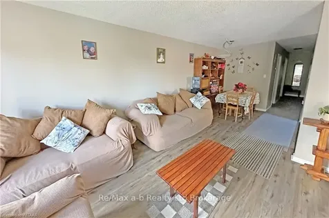 1051 Pearson Drive Woodstock ON N4S 8V1