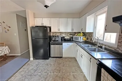1051 Pearson Drive Woodstock ON N4S 8V1