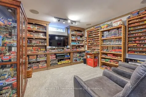 10 Hillside Road Ingersoll ON N5C 4B5