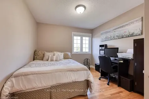 10 Hillside Road Ingersoll ON N5C 4B5