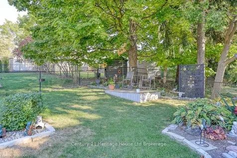 10 Hillside Road Ingersoll ON N5C 4B5