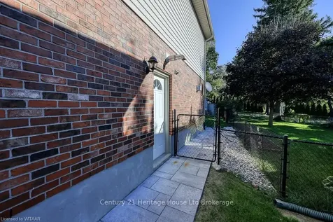 10 Hillside Road Ingersoll ON N5C 4B5