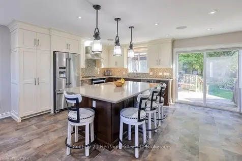10 Hillside Road Ingersoll ON N5C 4B5
