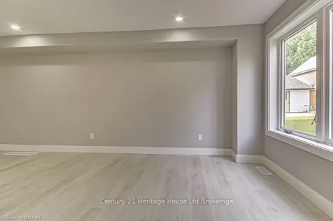 22 Bain Street Woodstock ON N4S 5X8