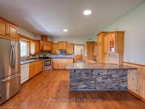26202 Bear Creek Road N/a North Middlesex ON N0M 2M0